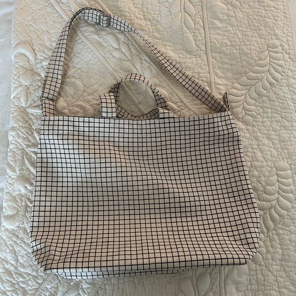 BAGGU Handbags - Baggu Tote Bag